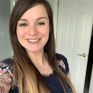 Meet your Posher, Ana